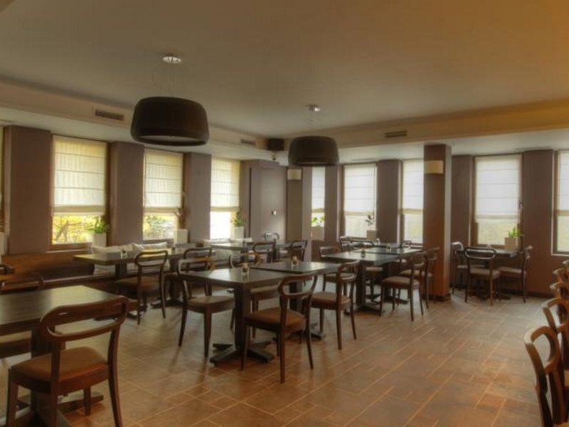 Hotel 6ato & Wellnes