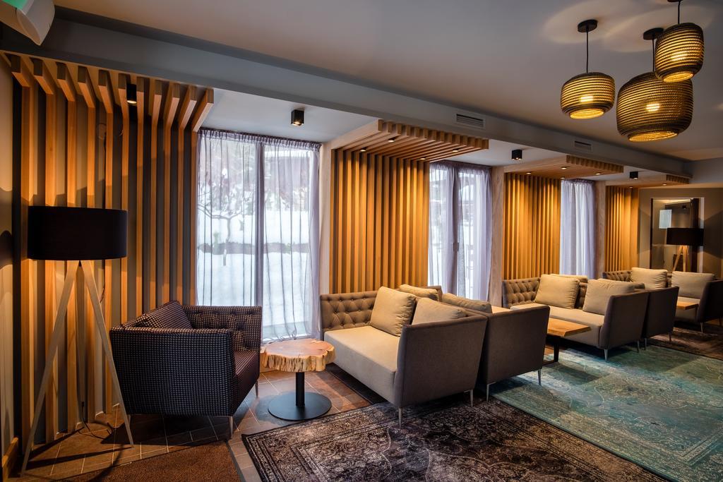 Hotel 6ato & Wellnes