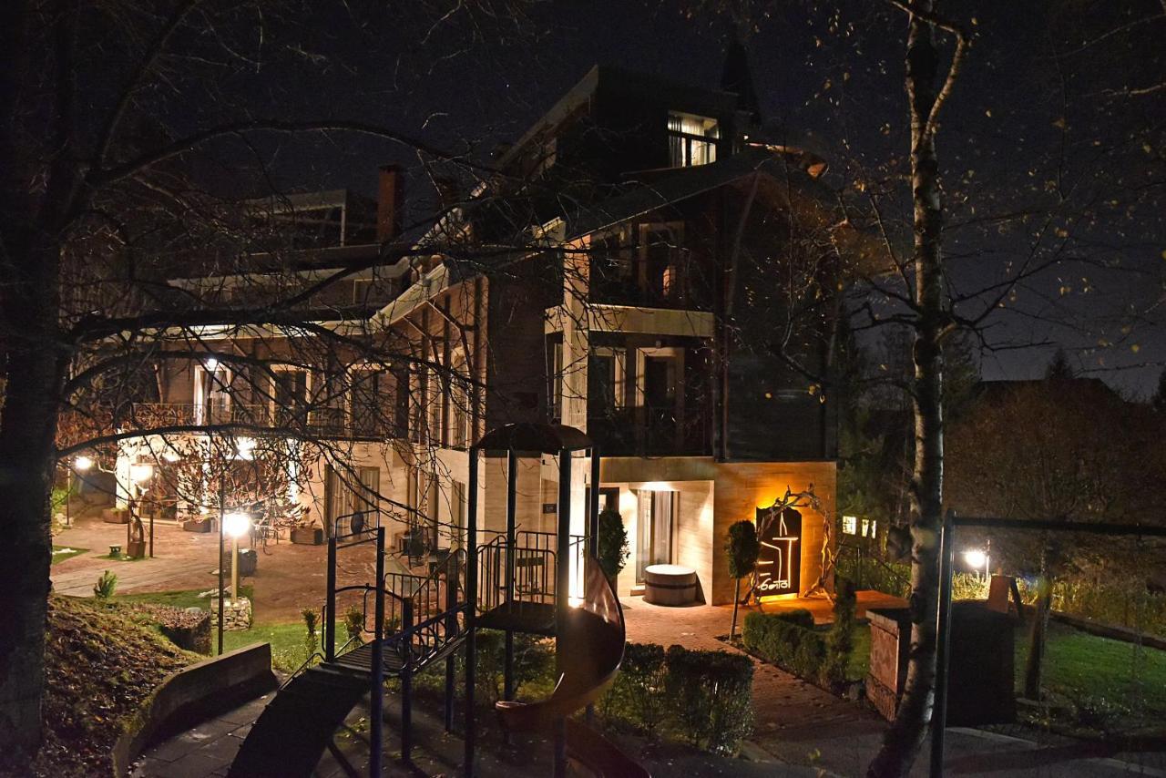 Hotel 6ato & Wellnes